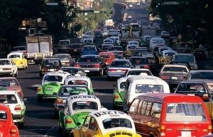 La rinitis alérgica no tratada ¿puede ocasionar accidentes de autos?