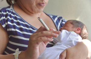 Presentan las nuevas fotos “antitabaco” Aumentar los impuestos a los cigarrillos redunda en una baja del consumo de tabaco.