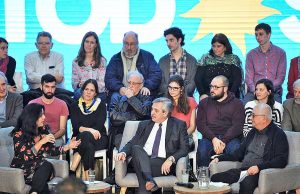 La grieta entre los científicos se profundiza pero no afecta el trabajo de los laboratorios