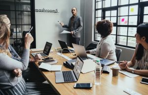 Calidad de vida: trabajar en oficinas con ventanas mejora el desempeño cognitivo