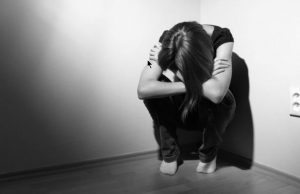 Depresión y ansiedad: por la pandemia la OMS alerta sobre la crisis de salud mental La franja etaria que más la sufre es la de entre 18 y 26 años.