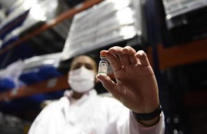 Estudiarán en Argentina como protege la combinación de vacunas contra el COVID-19 Se iniciarán estudios sobre eficacia, inmunogenicidad y seguridad de la combinación de dosis de vacunas contra el COVID-19.