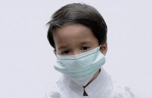 ¿Como instrumentar un regreso escolar seguro para prevenir los contagios de Covid? Los chicos deben saber que el uso del tapabocas siempre debe ir acompañado de otras medidas de prevención como la distancia física.