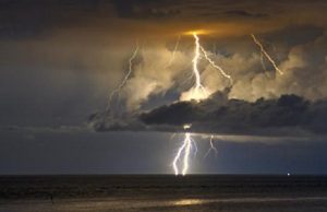 Record meteorológico oficial: Argentina registró el rayo de mayor duración global Es importante tomar precauciones frente a este fenómeno