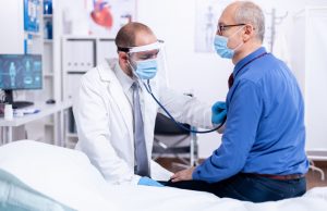 Debate: ¿hay chequeos médicos innecesarios? Hay análisis que se terminan recetando por presión de los pacientes sin que haya evidencia clínica de que sean útiles.