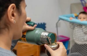 Investigadores argentinos comprobaron que el consumo de mate favorece la lactancia materna El mate favorece la lactancia.