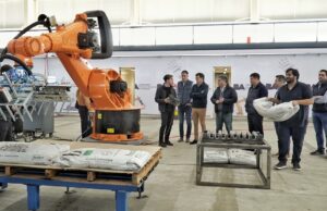 Una startup argentina invierte $ 1000 millones para formar recursos humanos en tecnología industrial La robótica nace para ayudar al hombre, no para reemplazarlo.