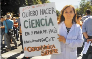 Nuevo recorte de fondos a los programas de ciencia en Argentina Recorte de fondos.
