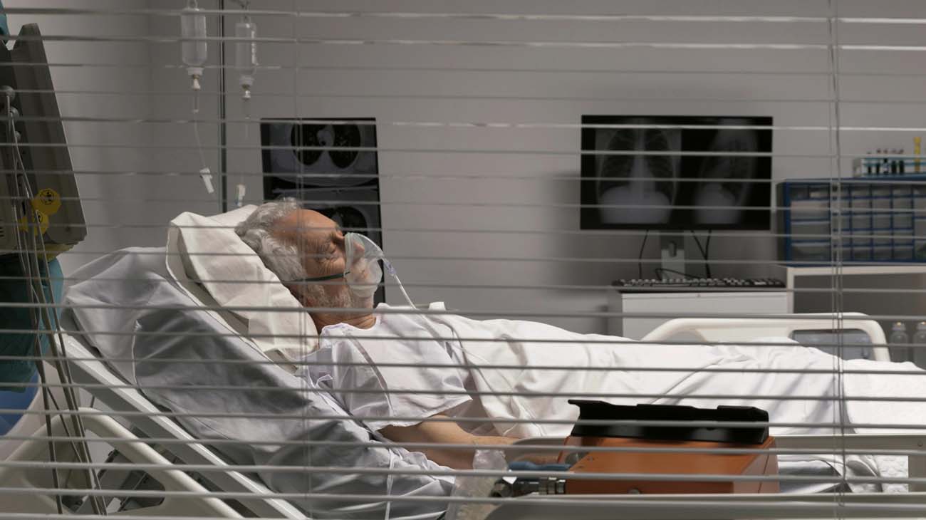 CP0037-CEDOC NEUMONÍA: una de las complicaciones más graves que puede provocar el virus de la influenza. | Freepik.com