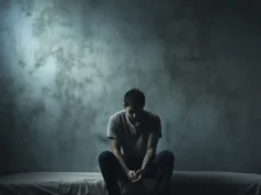 El suicidio ya es la tercera causa de muerte entre jóvenes de 15 a 29 años LZA. En Argentina, entre abril de 2023 y abril de 2025, se notificaron 15.807 intentos de suicidio. | Freepik