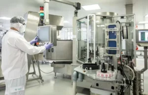 La OPS impulsa acuerdos para fabricar más vacunas localmente PLANTA. Un laboratorio invertirá US$ 10 millones para ampliar su línea. | Gza. Sinergium